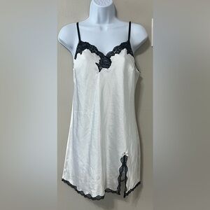Victoria’s Secret Satin Slip Dress White Black Lace Medium Vintage Y2K Lingerie